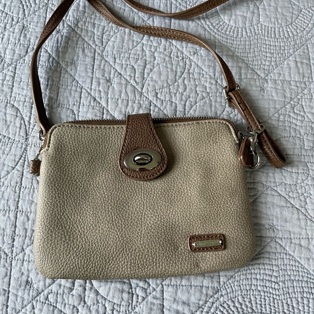 Cute Clutch
